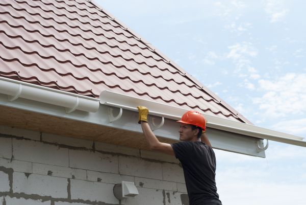 Rain Gutter Repair in Tacoma